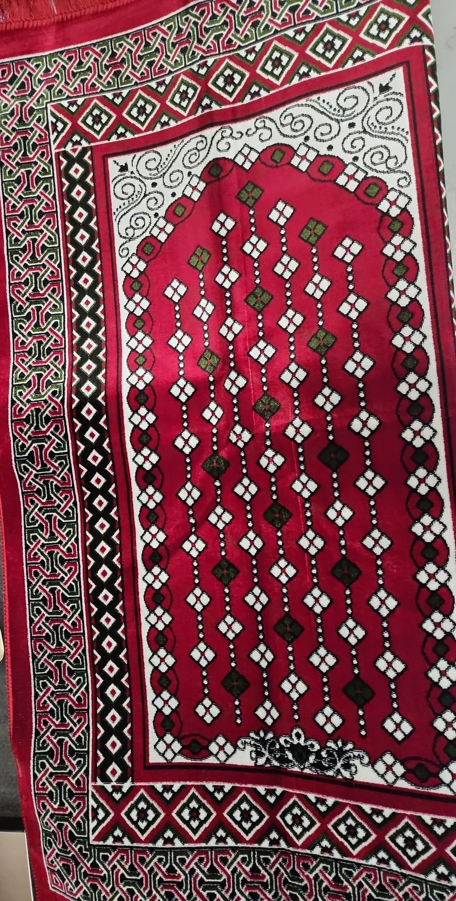 BEST QUALITY PRAYER RUG - 4 PEOPLE PRAYER RUG - FROM TURKEY